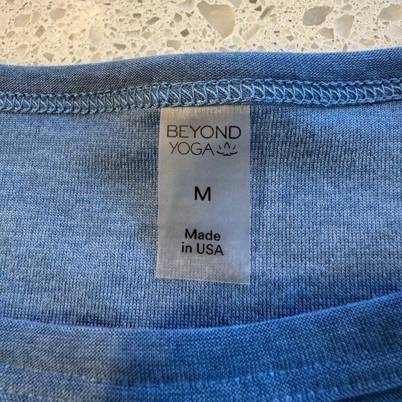 Beyond Yoga “Morning Light” Pullover in Blue, Size Medium - Picture 3 of 6